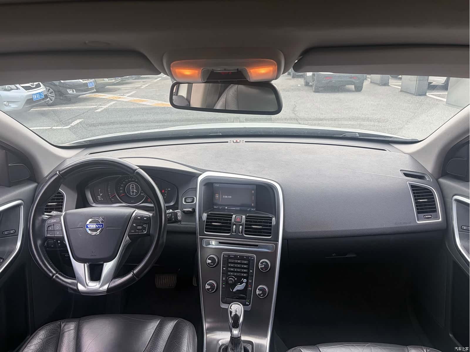 Volvo XC60, 2014 3