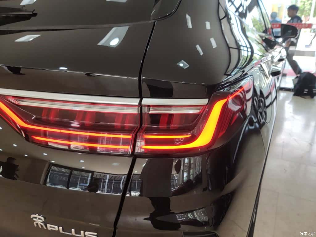 BYD Song, 2022 8