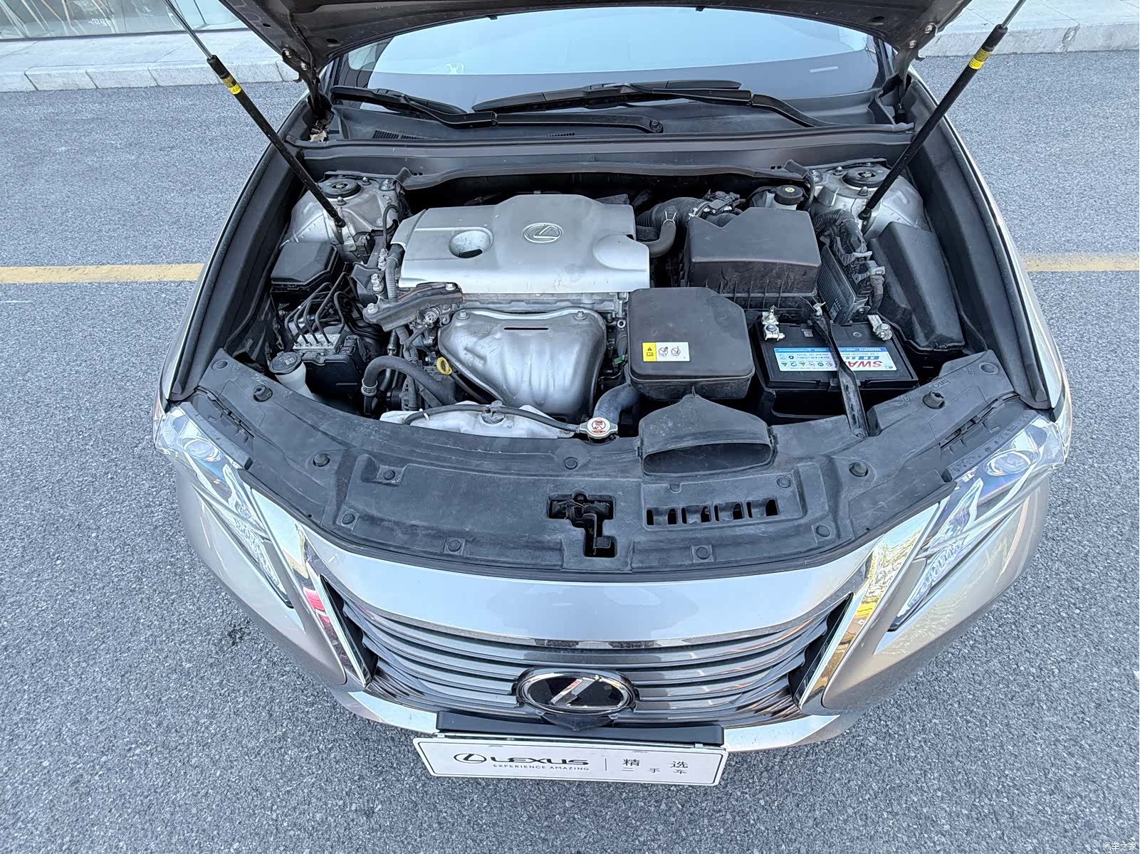 Lexus ES, 2018 17