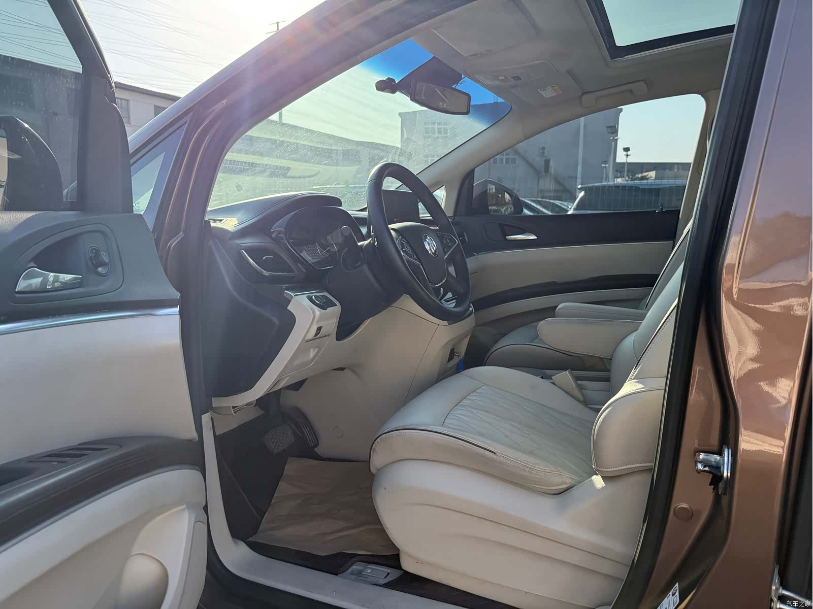 Buick GL8, 2021 9