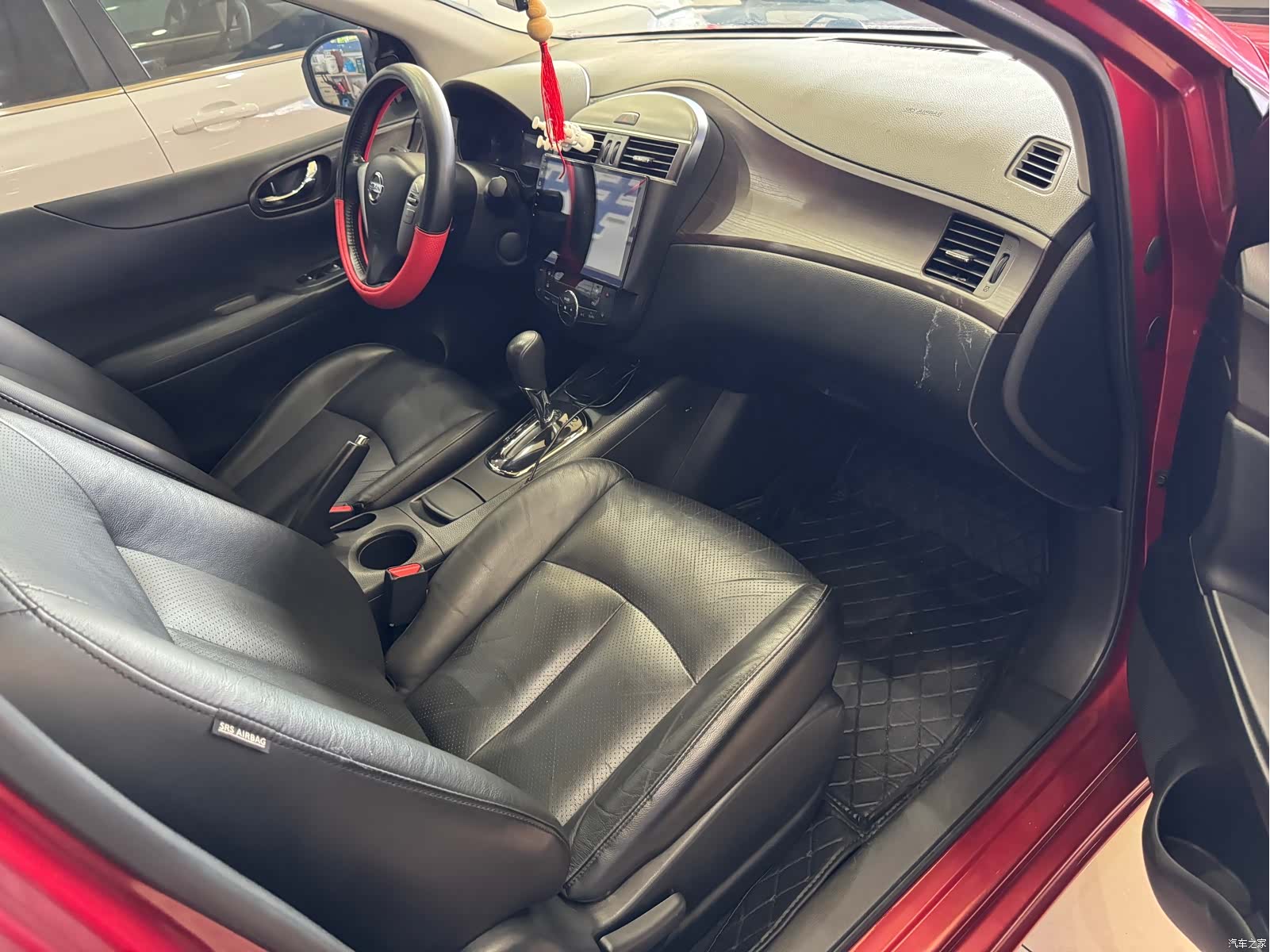 Nissan Tiida, 2012 9