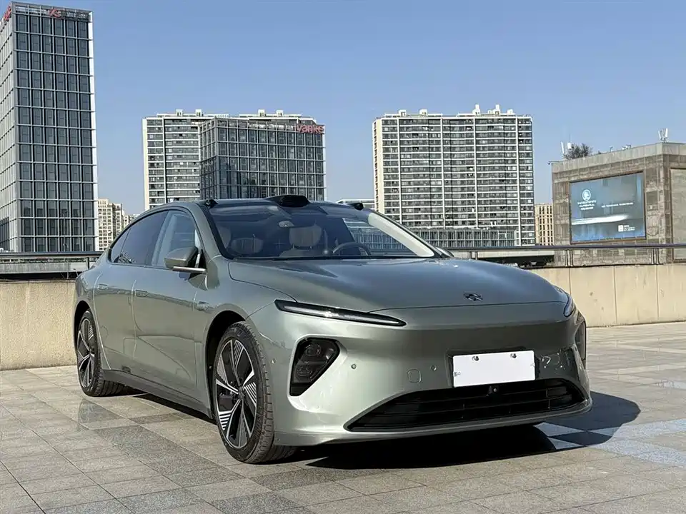 NIO ET7