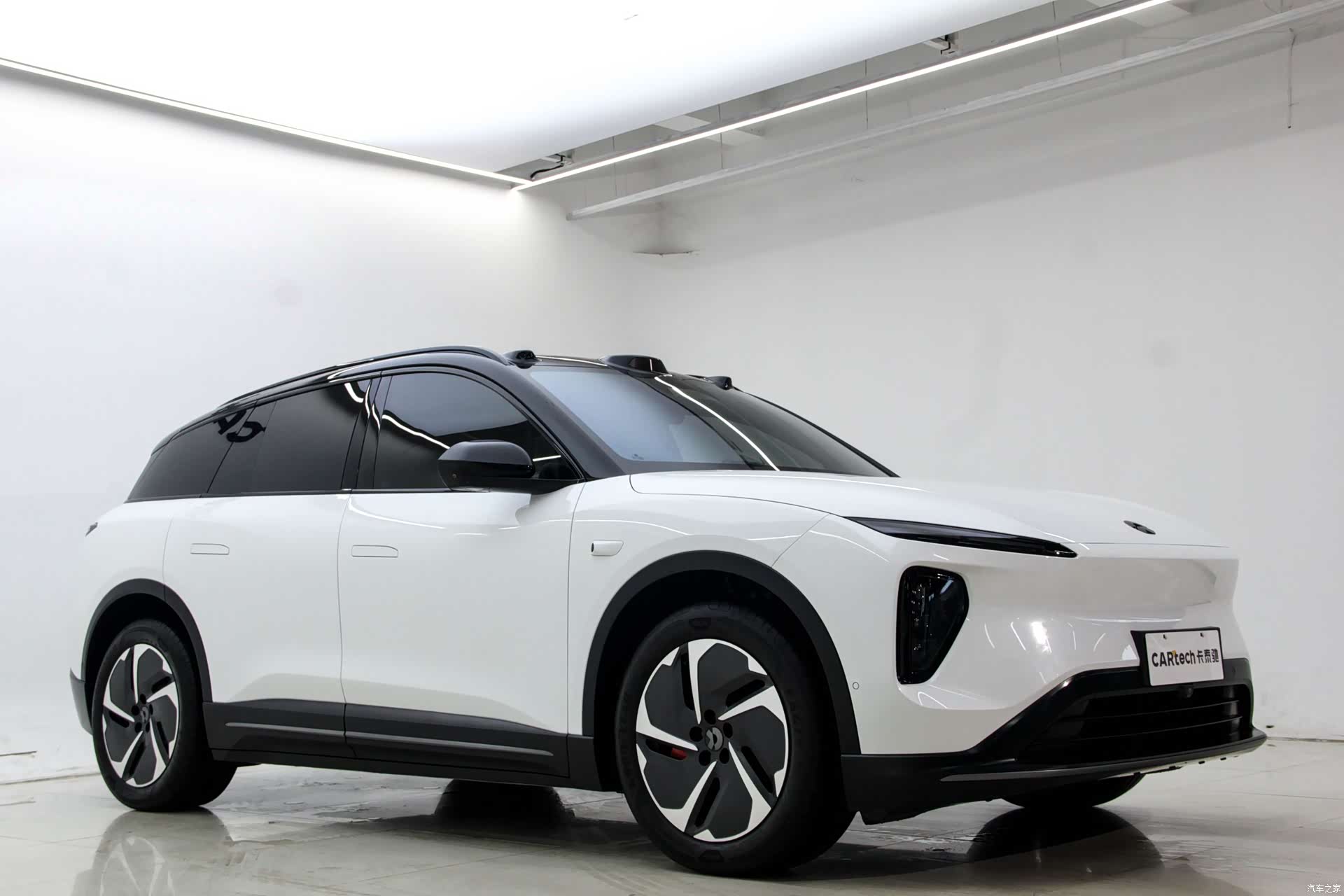 NIO ES6, 2023 27