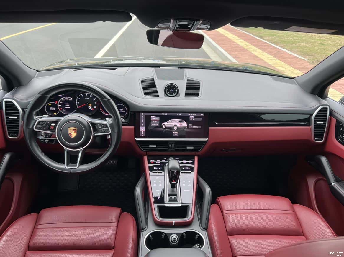 Porsche Cayenne, 2023 11