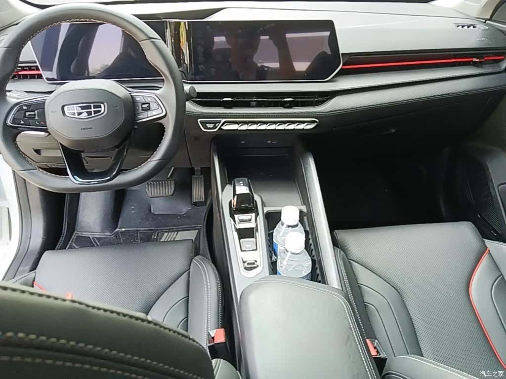 Geely Binray, 2025 10
