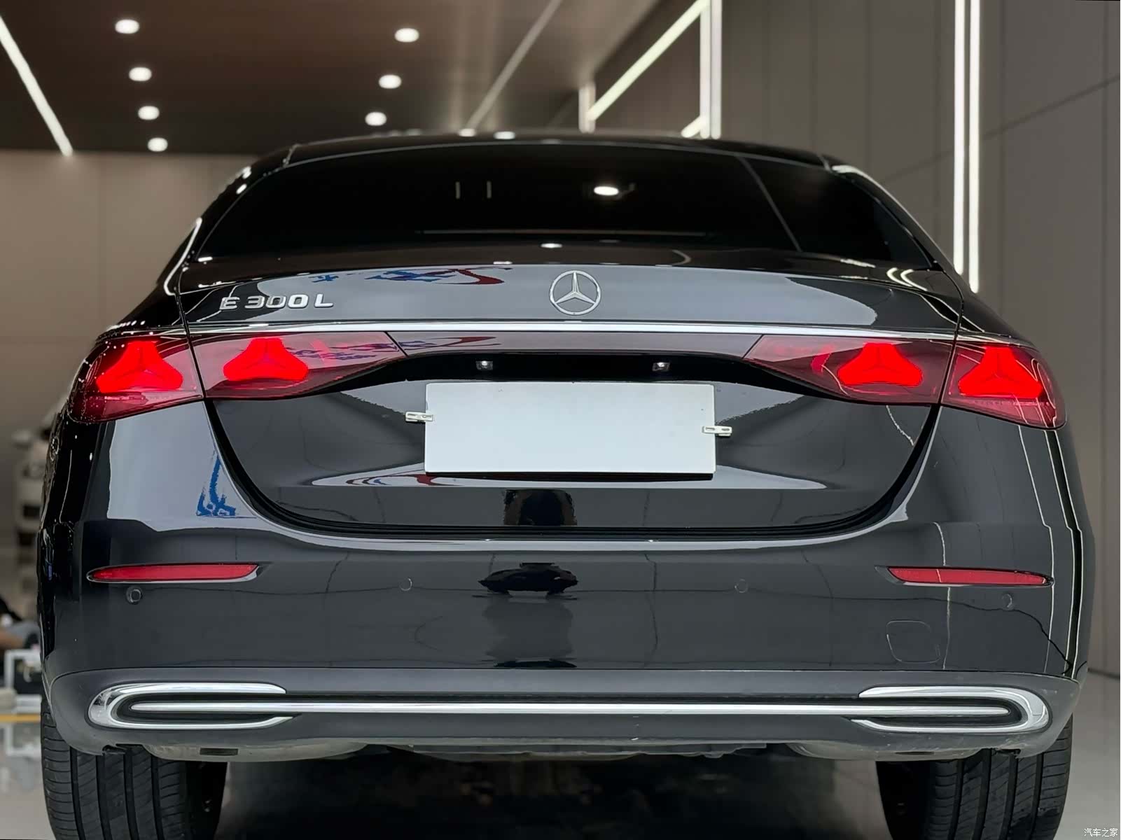 Mercedes-Benz E-Class, 2024 16