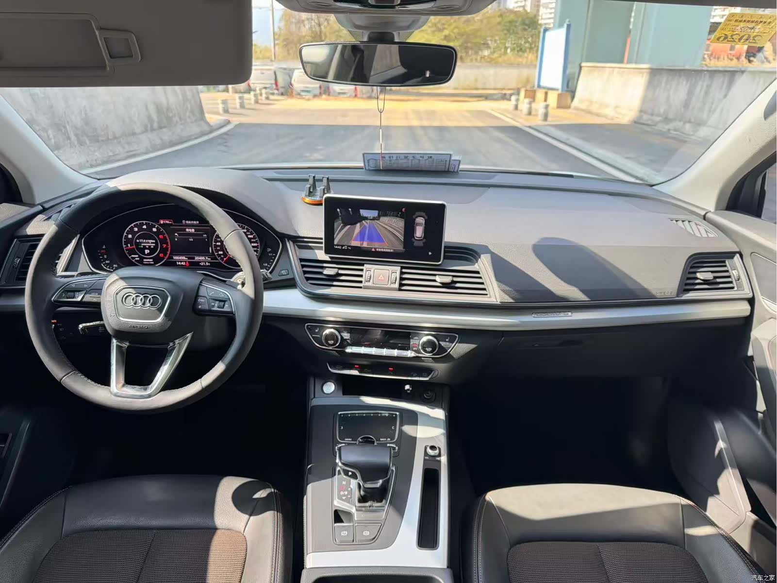 Audi Q5L, 2018 все фото