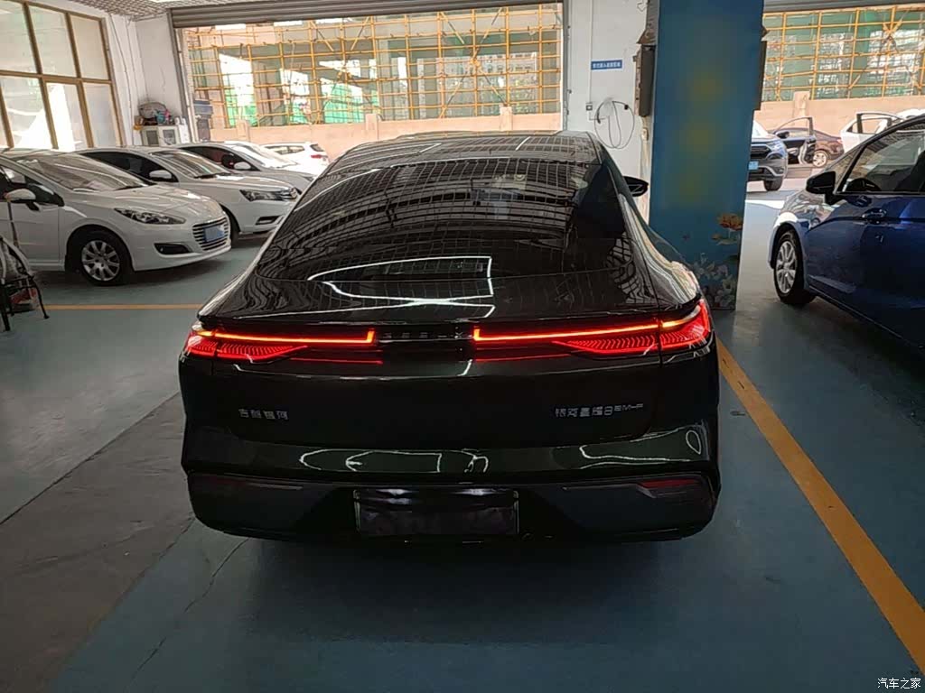 Geely 8, 2025 6