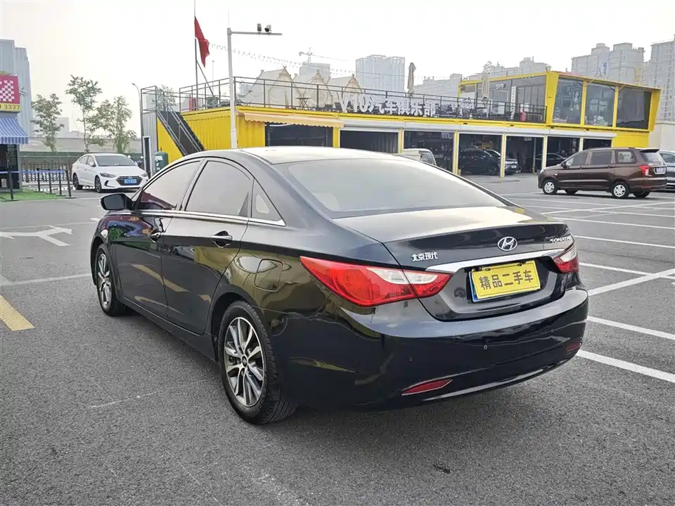 Hyundai Sonata