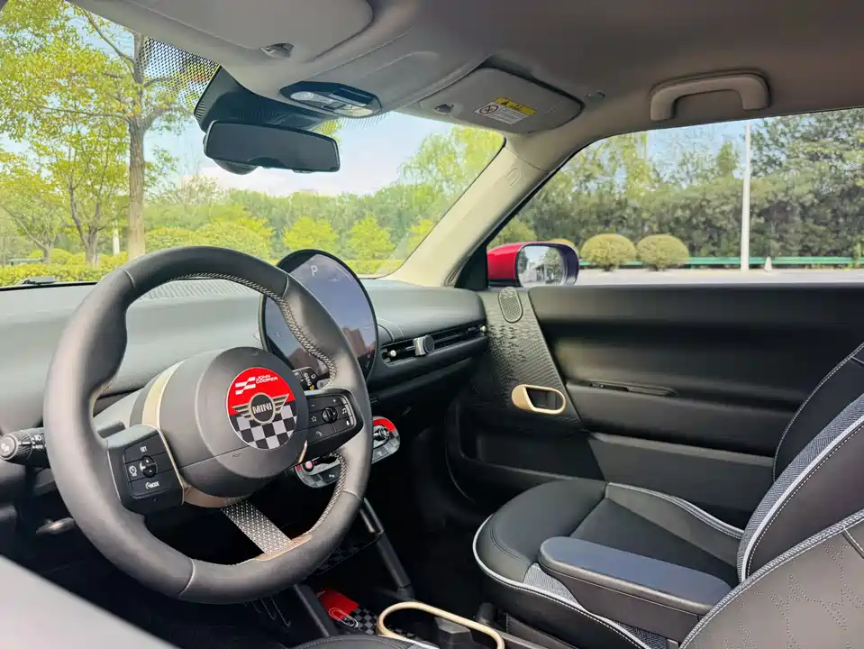 MINI Electric COOPER