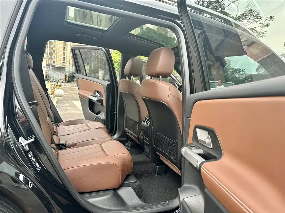 Mercedes-Benz GLB Mercedes-Benz GLB