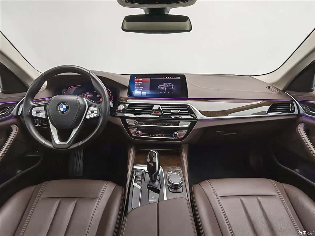 BMW 5 Series, 2020 все фото
