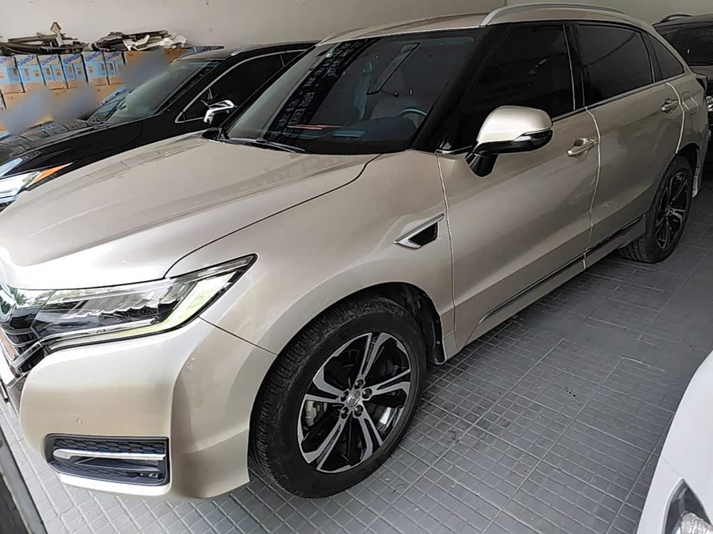 Honda UR-V
