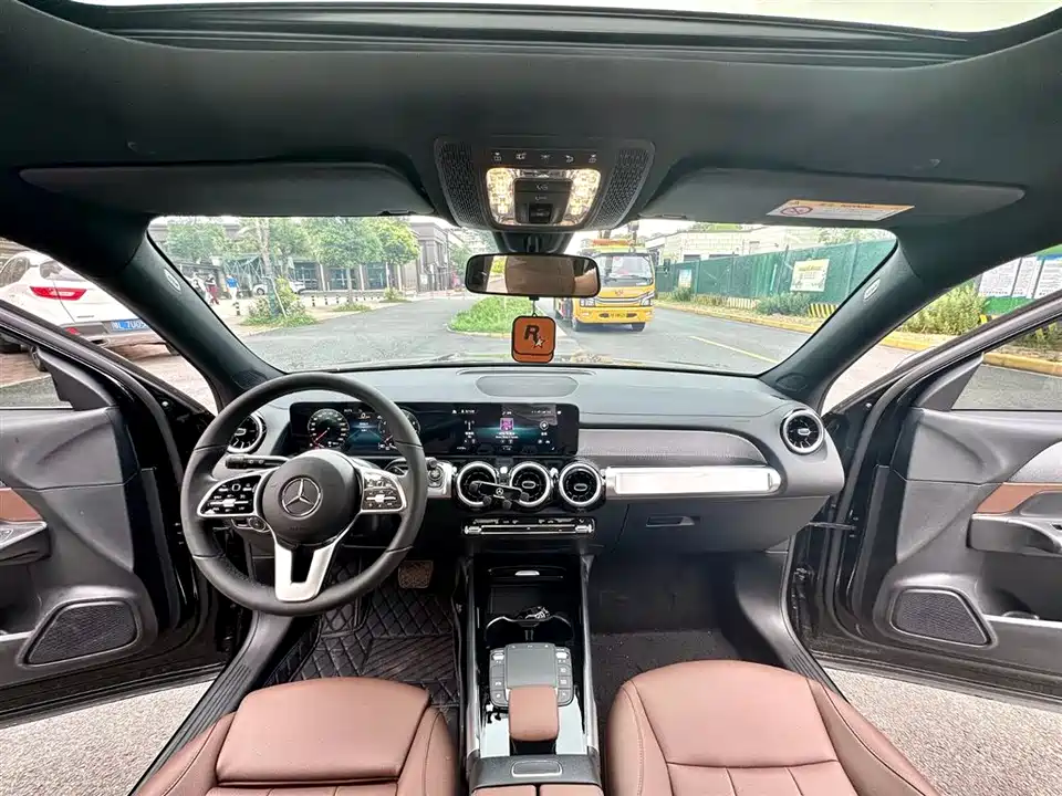 Mercedes-Benz GLB Mercedes-Benz GLB