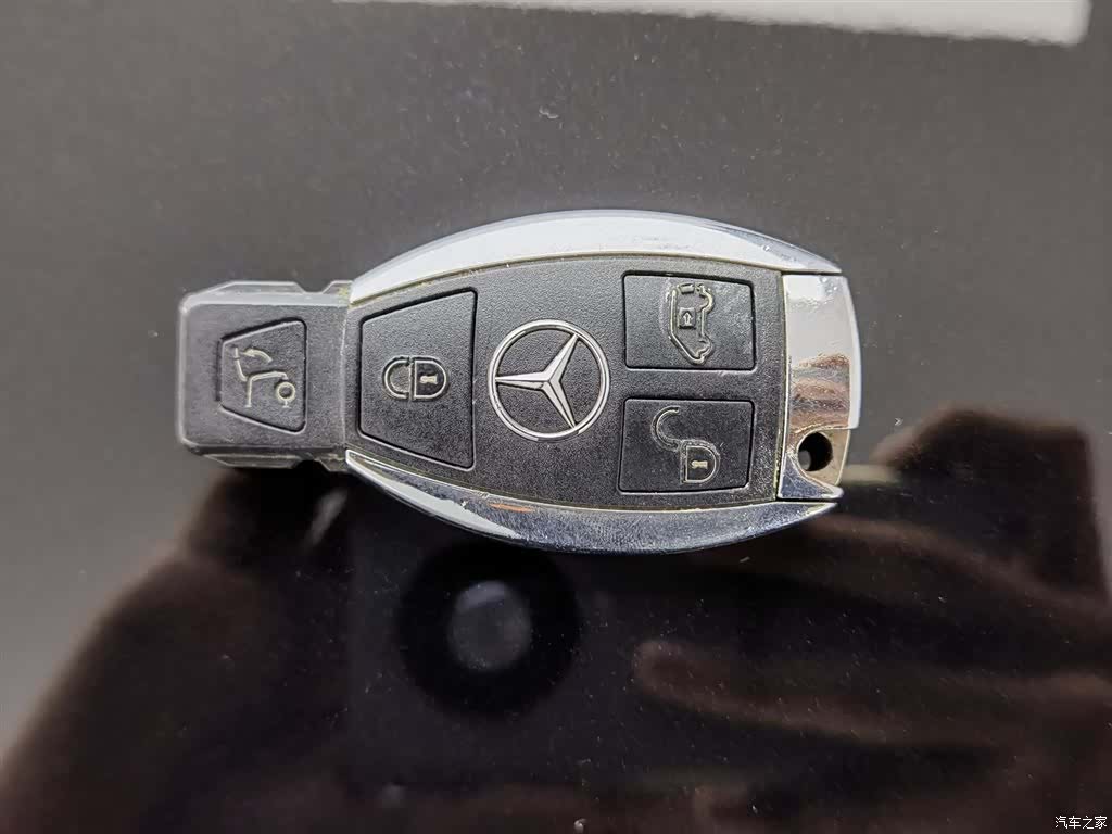 Mercedes-Benz V-Class, 2021 19