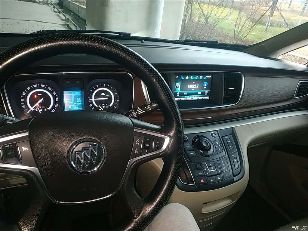 Buick GL8, 2020 7