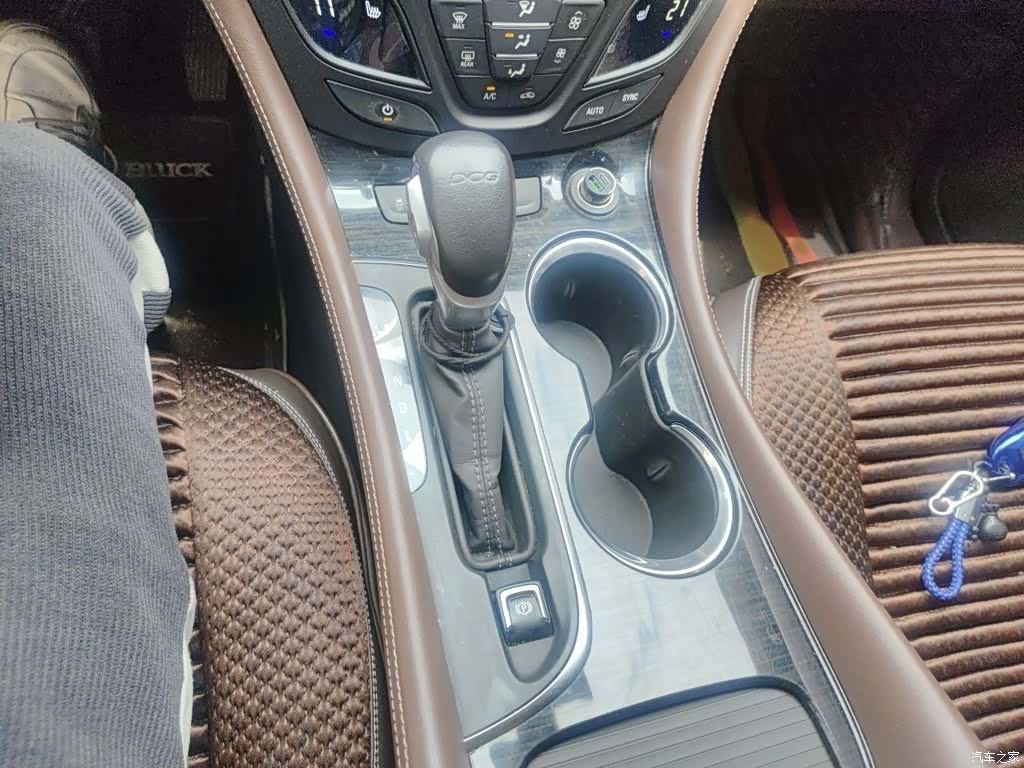 Buick Envision Plus, 2022 7