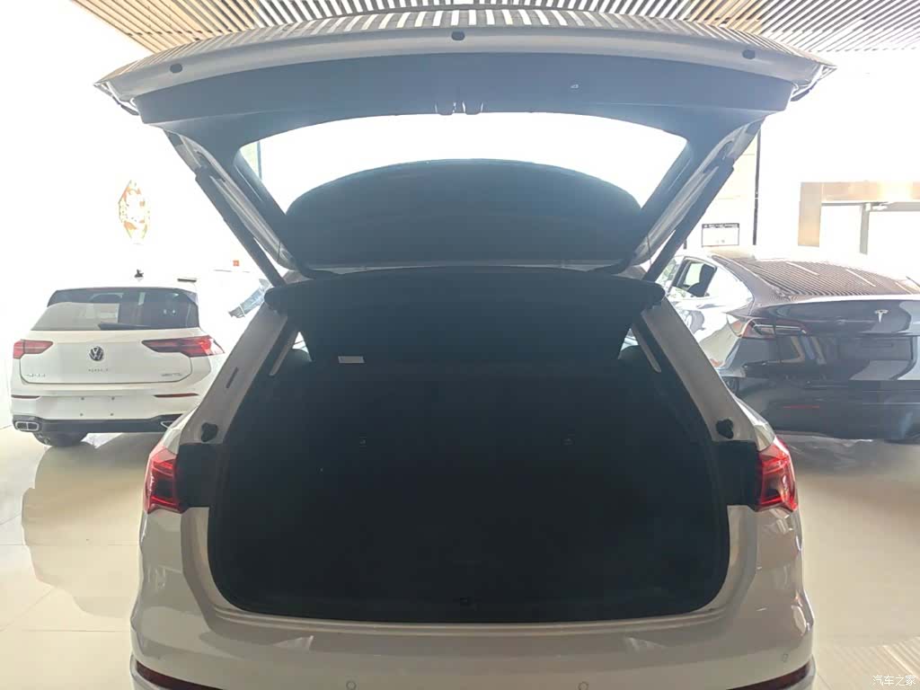 Audi Q3, 2019 19
