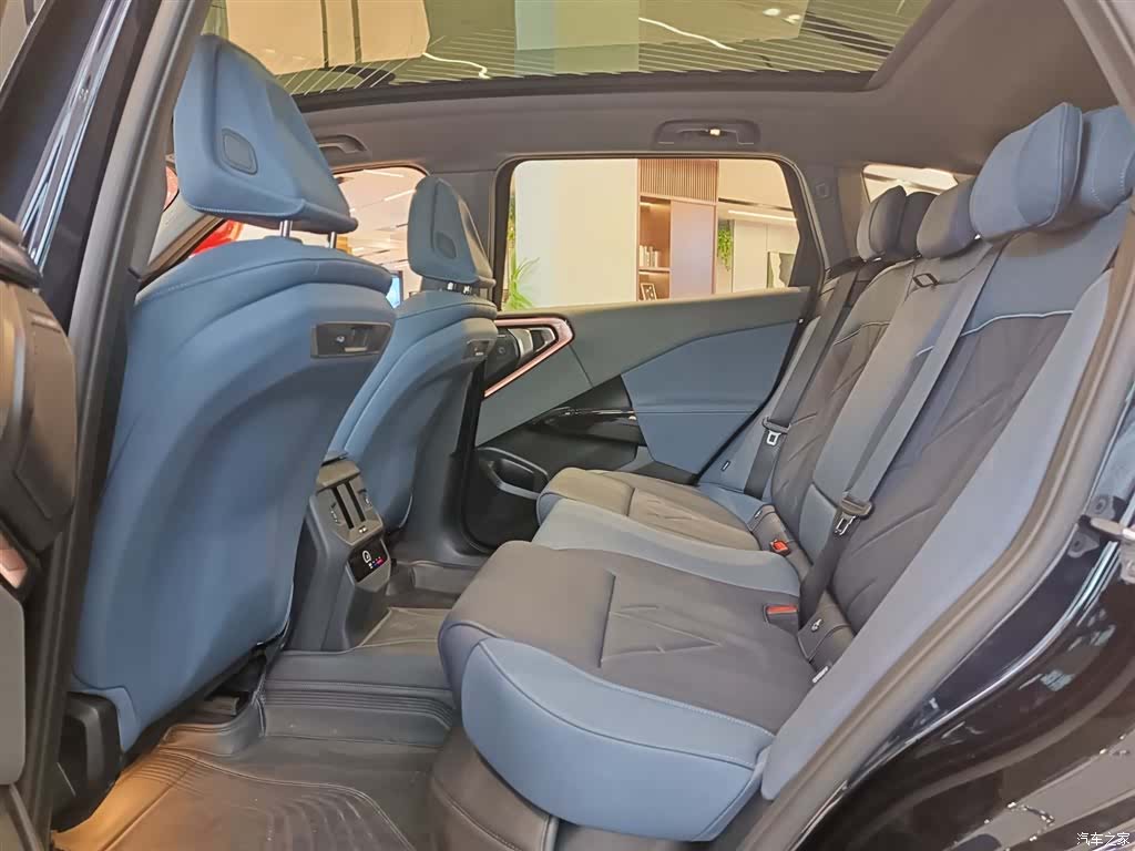 BMW X3, 2025 13