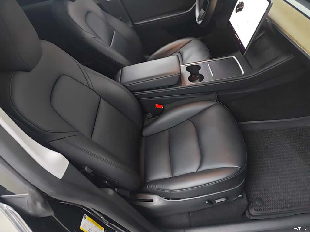 Tesla Model Y, 2021 25