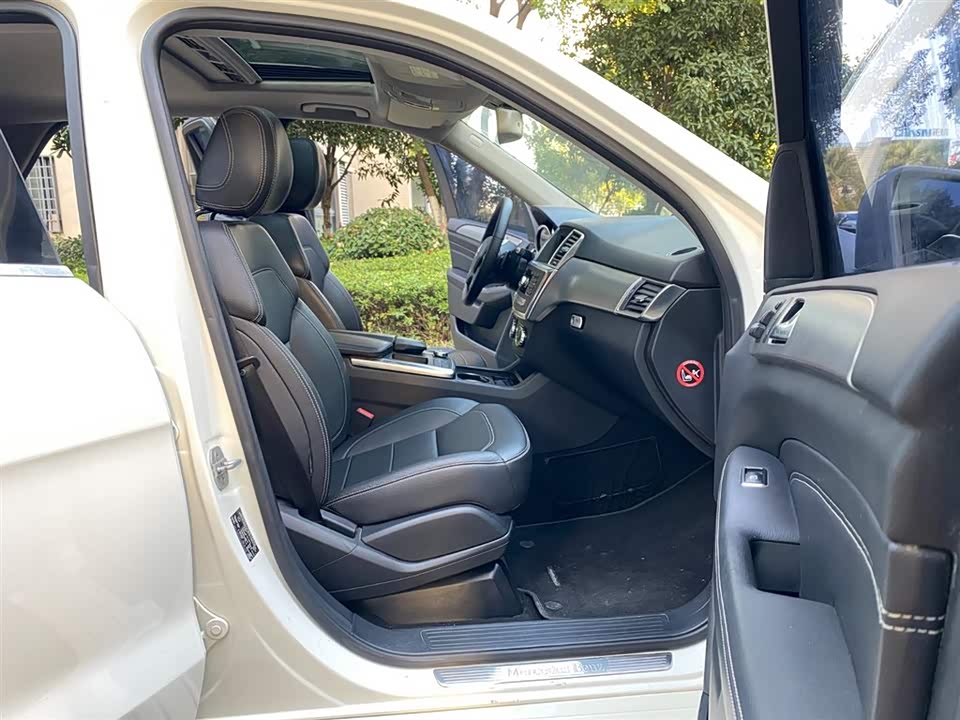 Mercedes-Benz M class