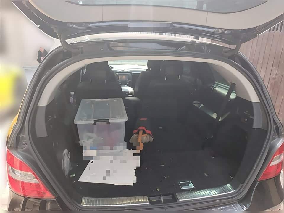 Mercedes-Benz R-class