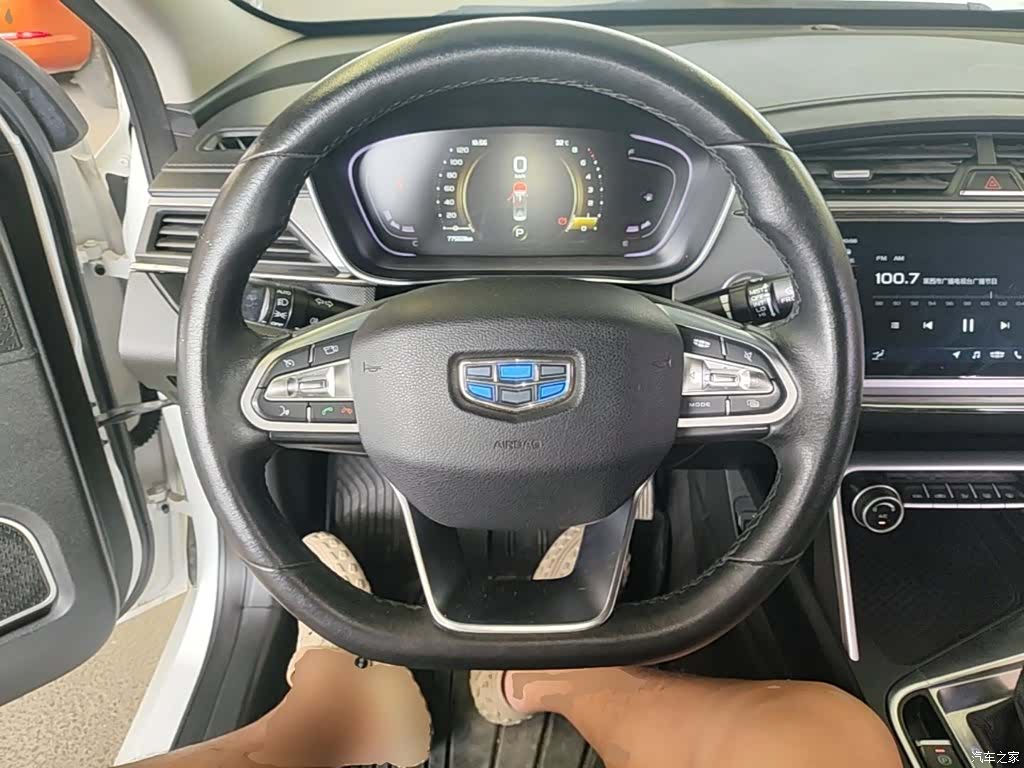 Geely Binray, 2019 7
