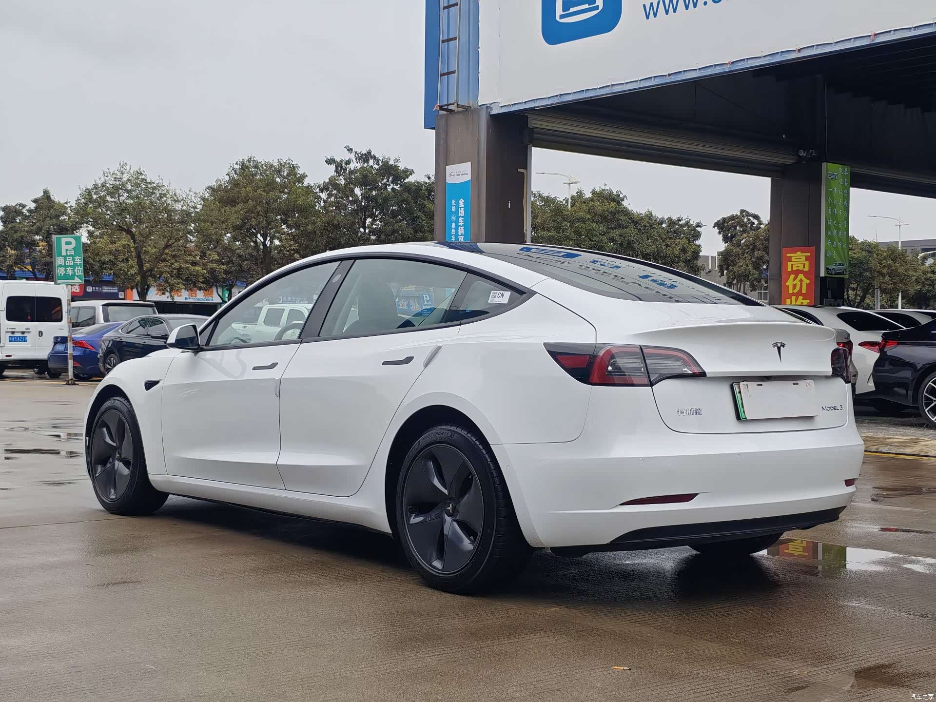 Tesla Model 3, 2023 4