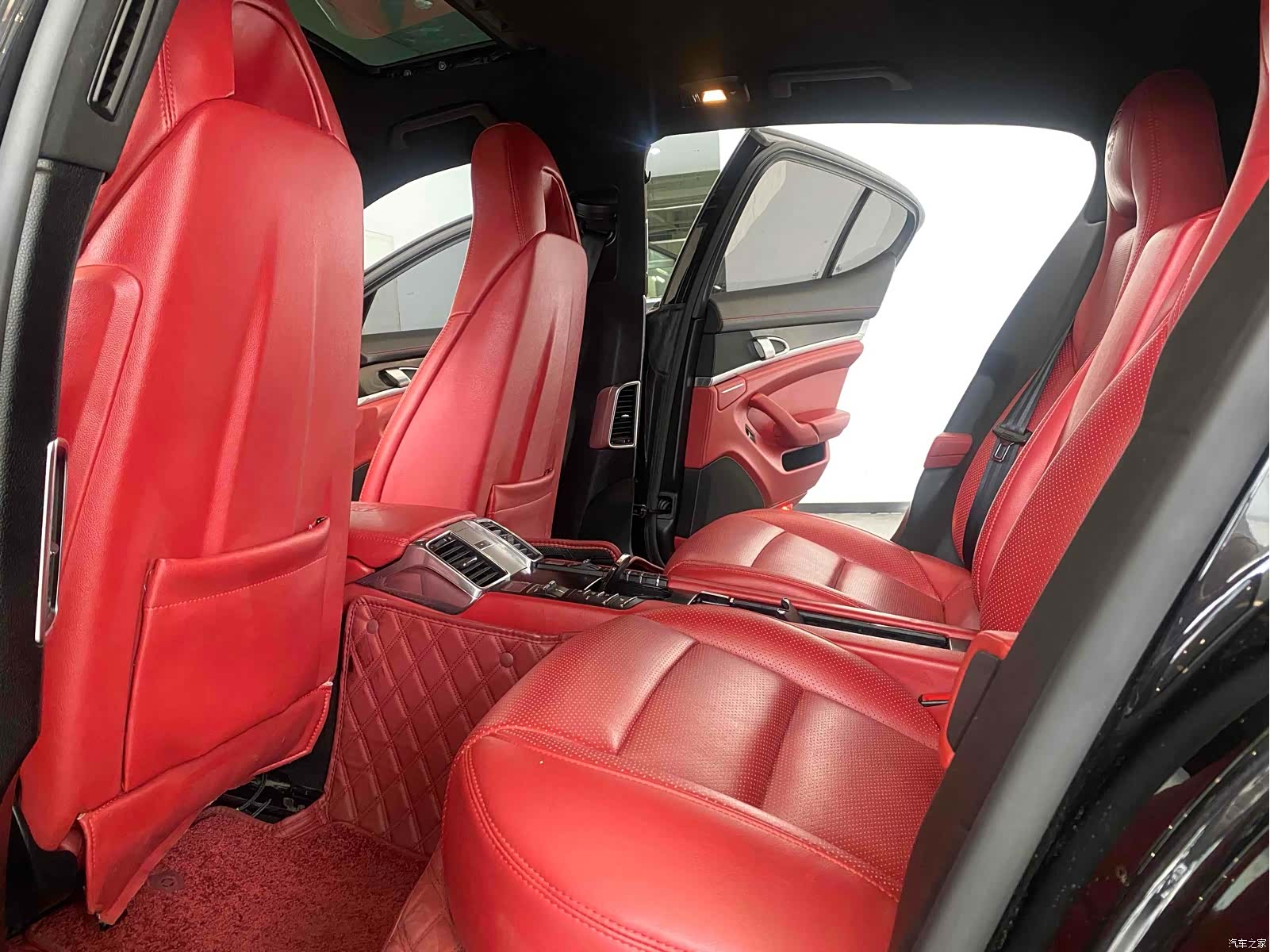 Porsche Panamera, 2011 10