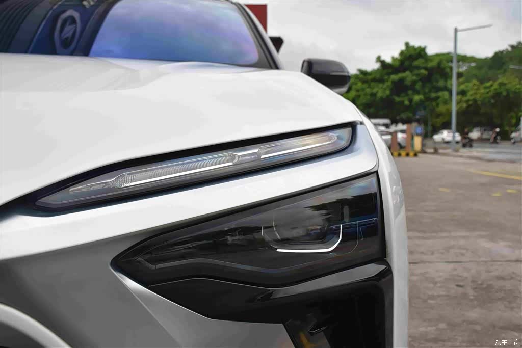 NIO ES8, 2021 18