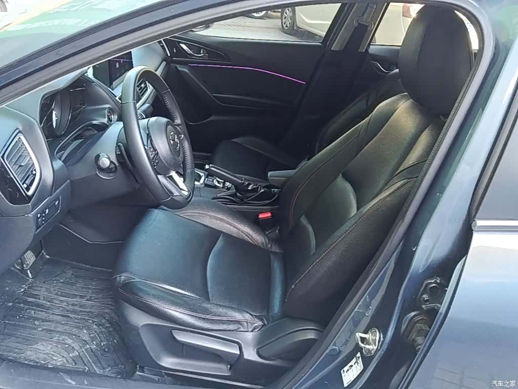Mazda Mazda3, 2016 15