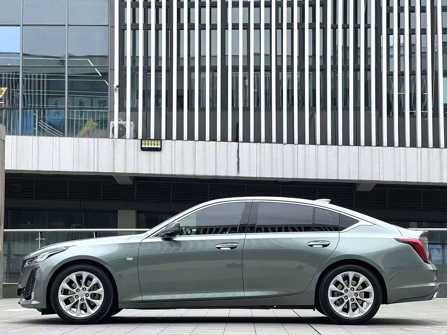 Cadillac CT5, 2023 3