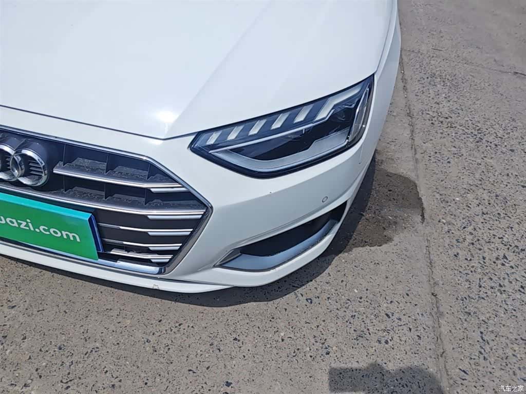 Audi A4L, 2022 24