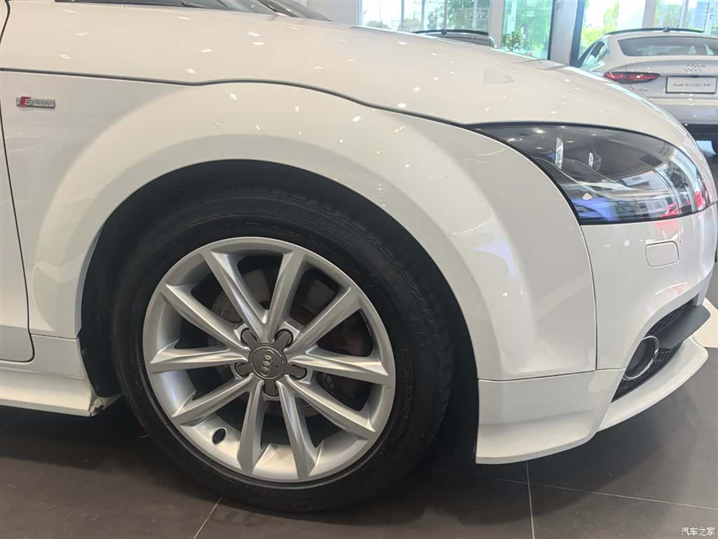 Audi TT, 2015 11