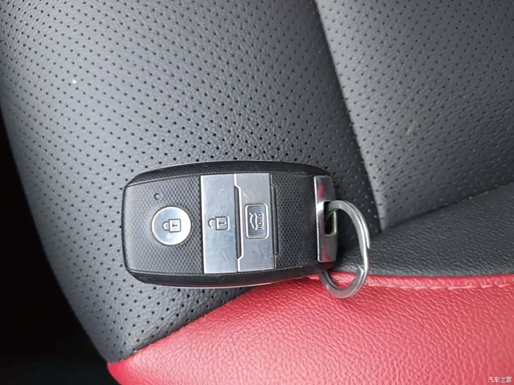 Kia KX, 2019 9