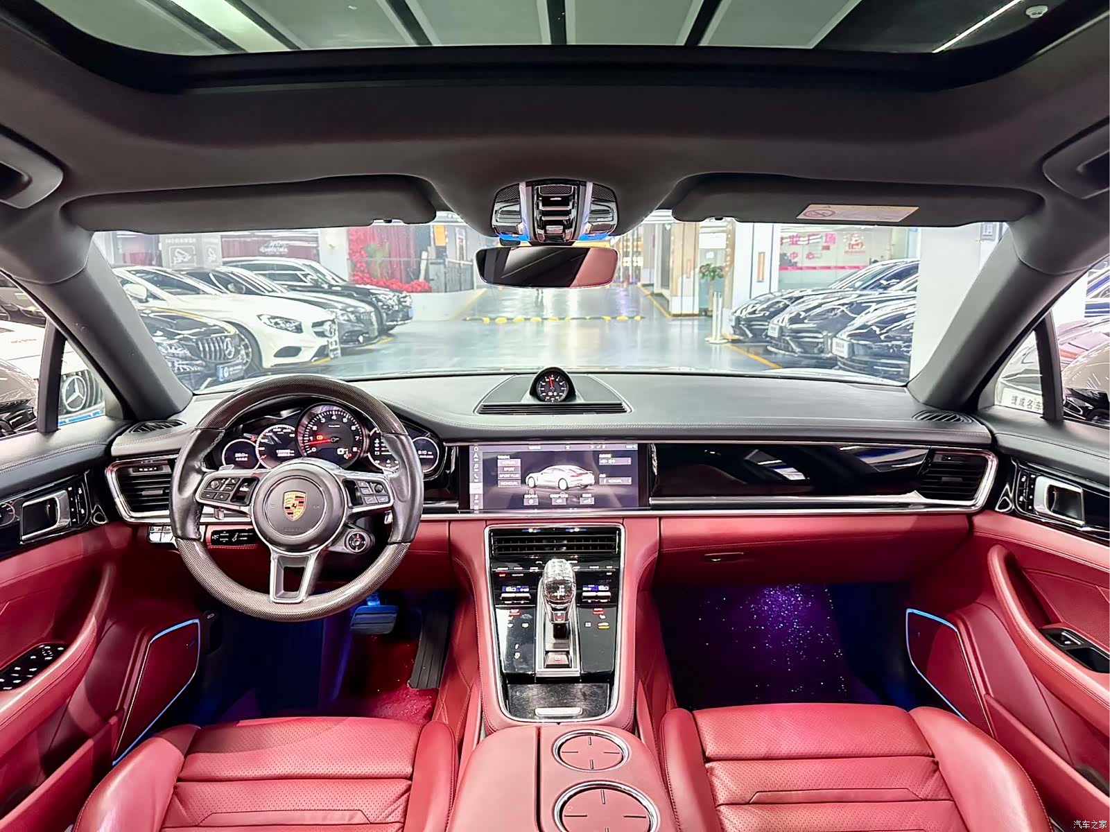 Porsche Panamera, 2019 все фото