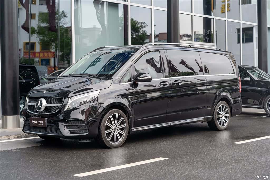 Mercedes-Benz V-Class, 2023 1