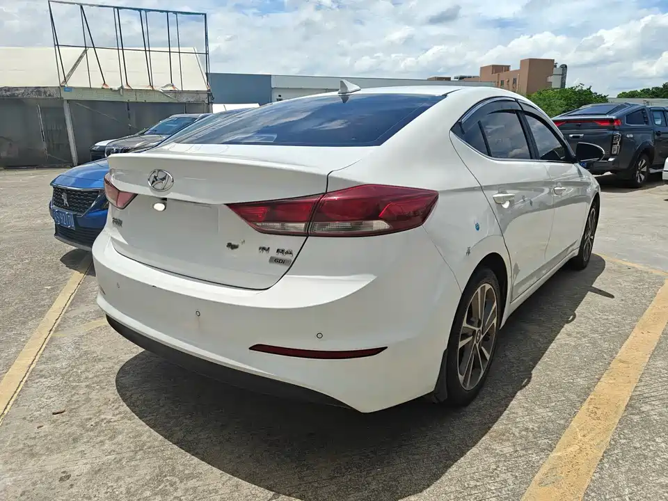 Hyundai Lead