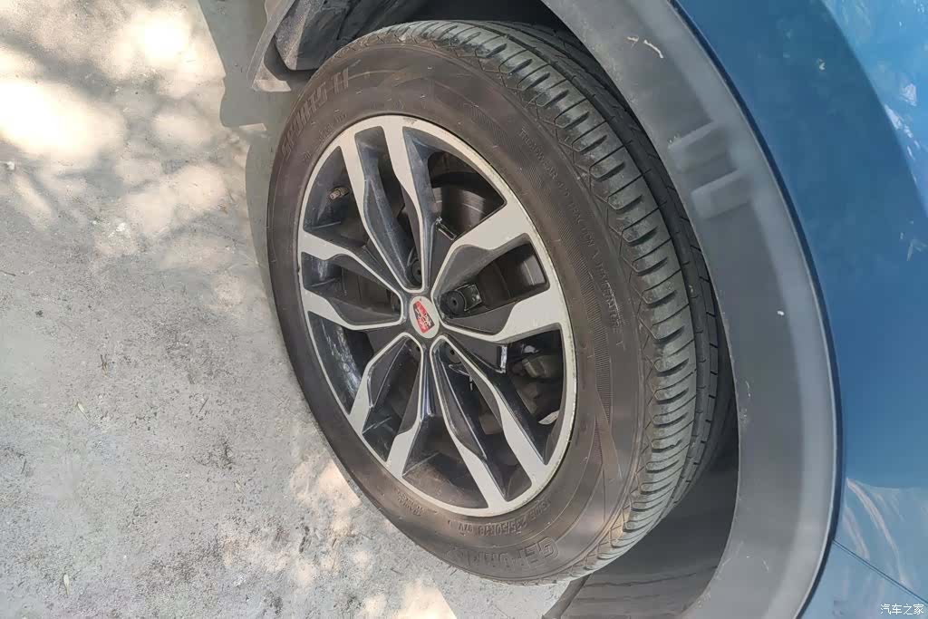 Roewe RX5, 2017 6