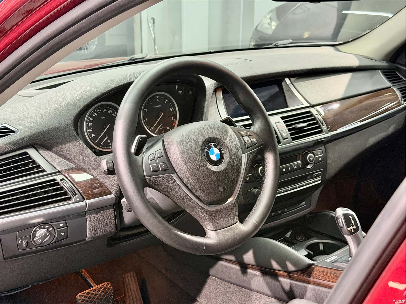 BMW X6, 2012 8