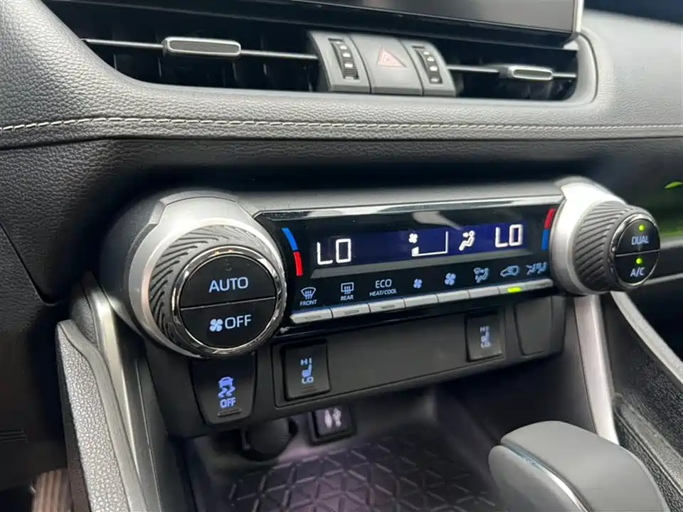 Toyota RAV4 Rongfang