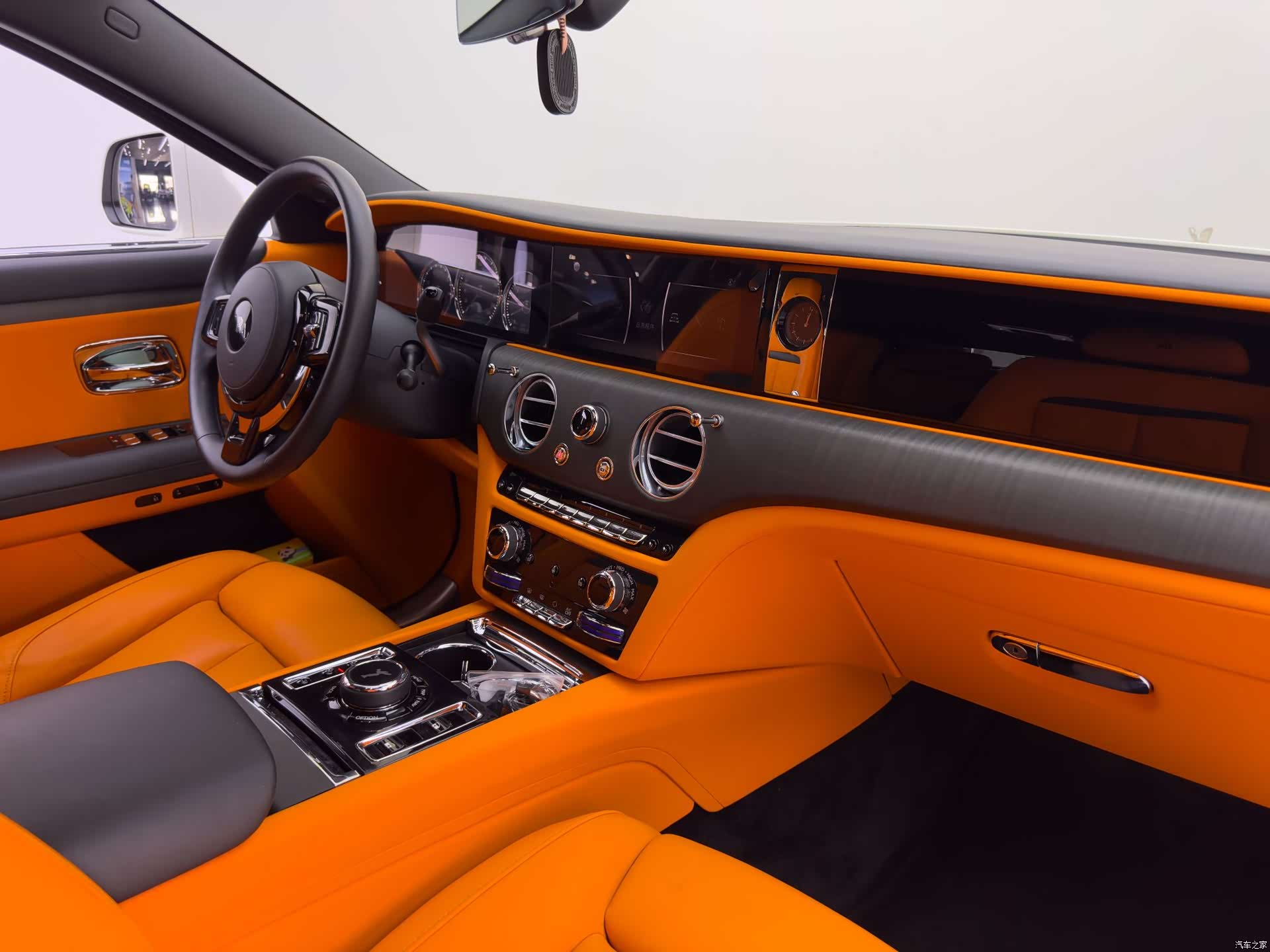 Rolls-Royce Ghost, 2021 15