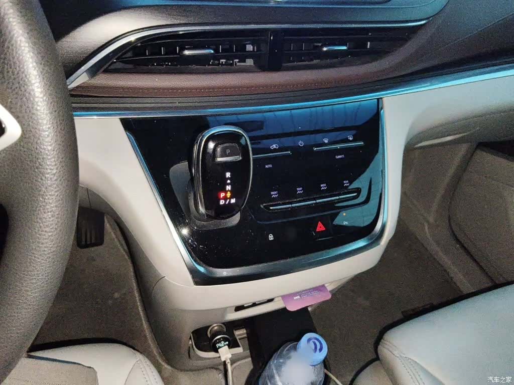 Buick GL8, 2020 7