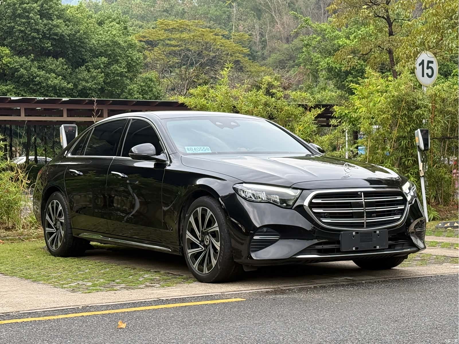 Mercedes-Benz E-Class, 2025 3