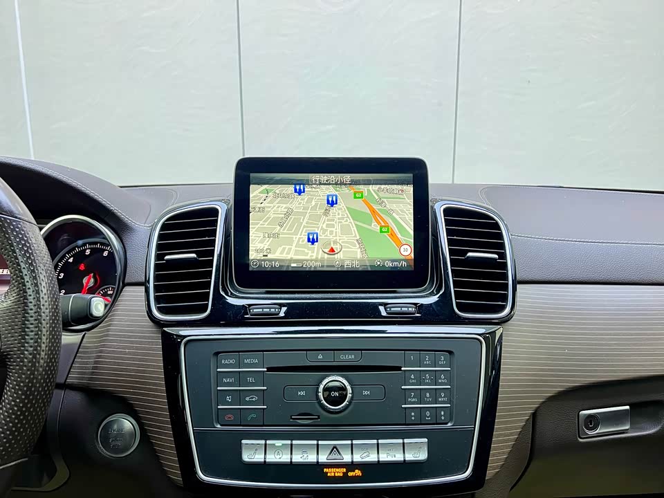 Mercedes-Benz GLE Mercedes-Benz GLE