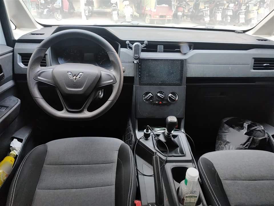 Wuling Wuling Hongguang PLUS