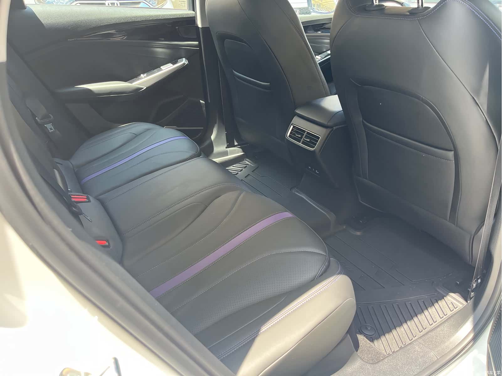 Geely Preface, 2024 17