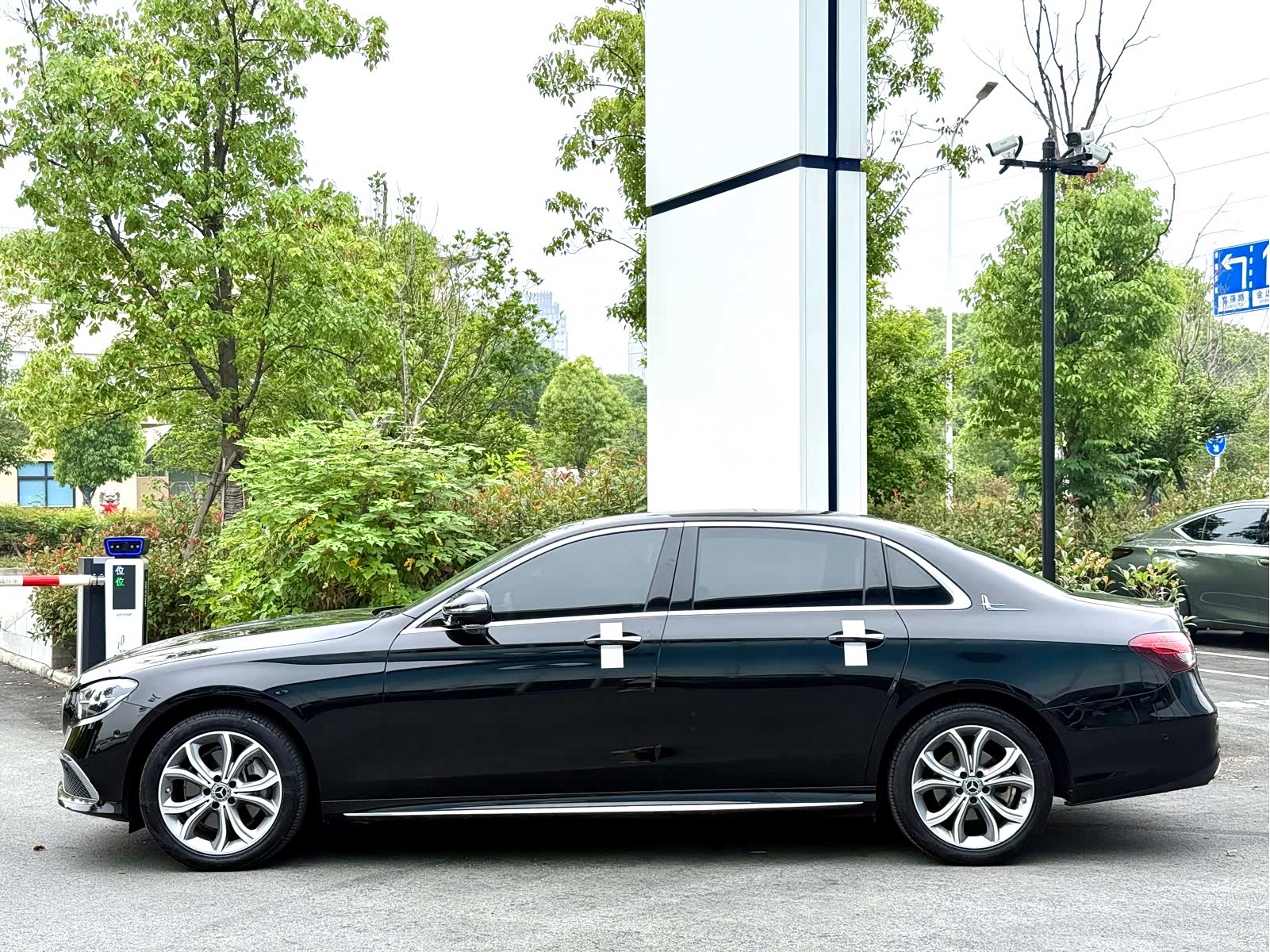 Mercedes-Benz E-Class, 2022 2