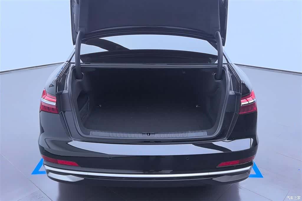 Audi A6L, 2024 4