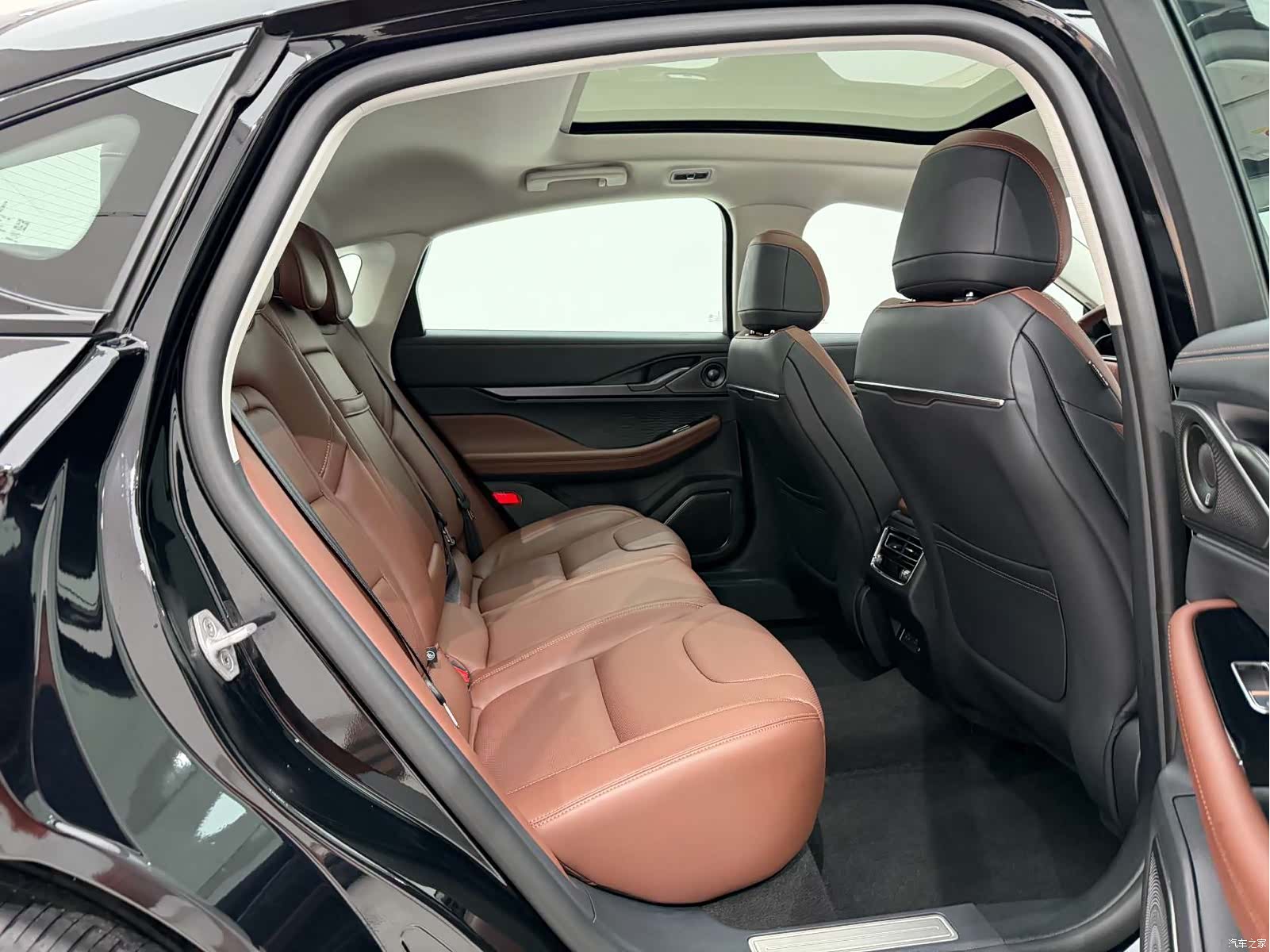 Lincoln Z, 2025 21